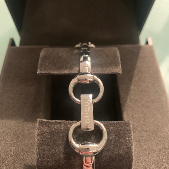 Gucci Watch (Women’s) - Picture 4 of 5